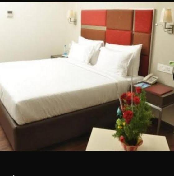 Hotel-S-Park Khammam Екстериор снимка